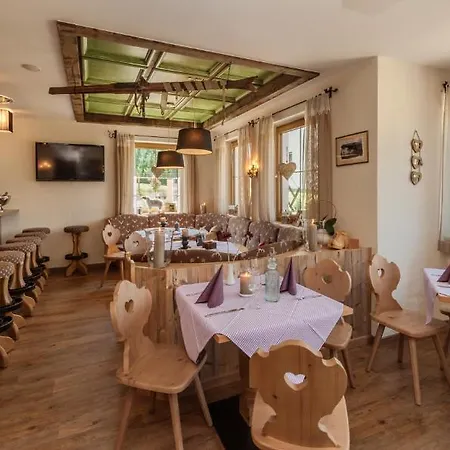 酒店 Zum Urviech -erwachsenenhotel- (adults Only)