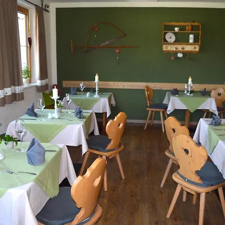 Hotel Zum Urviech -erwachsenenhotel- (adults Only) Ehrwald