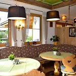 Zum Urviech -erwachsenenhotel- (adults Only) 2* Ehrwald