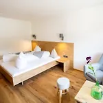 Zum Urviech -erwachsenenhotel- (adults Only) Ehrwald